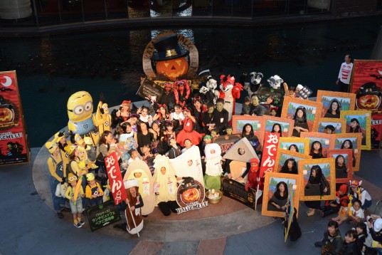 ハカタハロウィーン受賞者集合写真